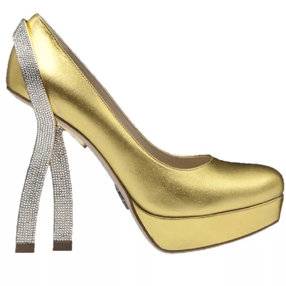 🔥SOLD🔥Turn Heads with this crystal ribbon heel - Picture 5 of 6